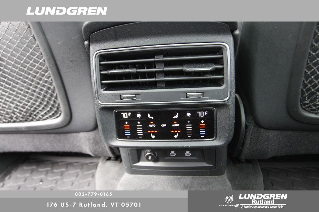 Used 2022 Audi Q7 3.0T Premium Plus AWD/4WD image 38