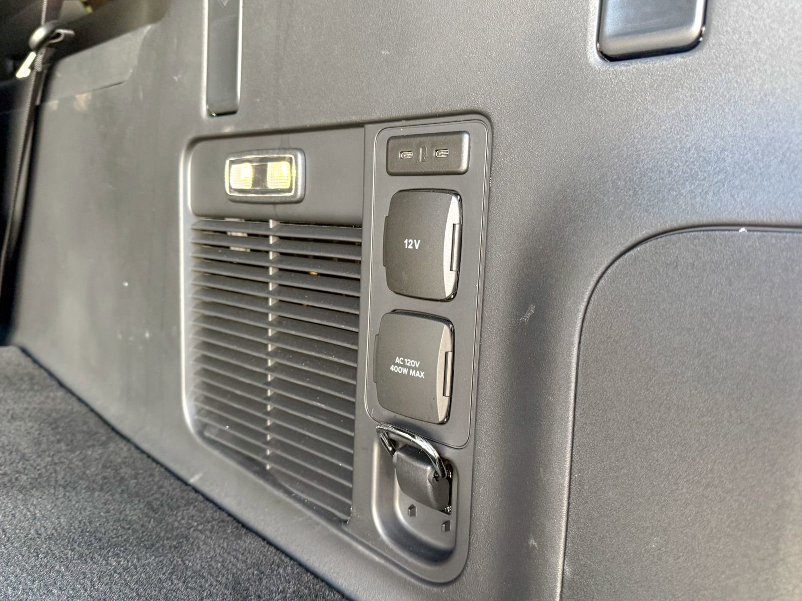 Used 2025 Lincoln Navigator L Reserve image 39