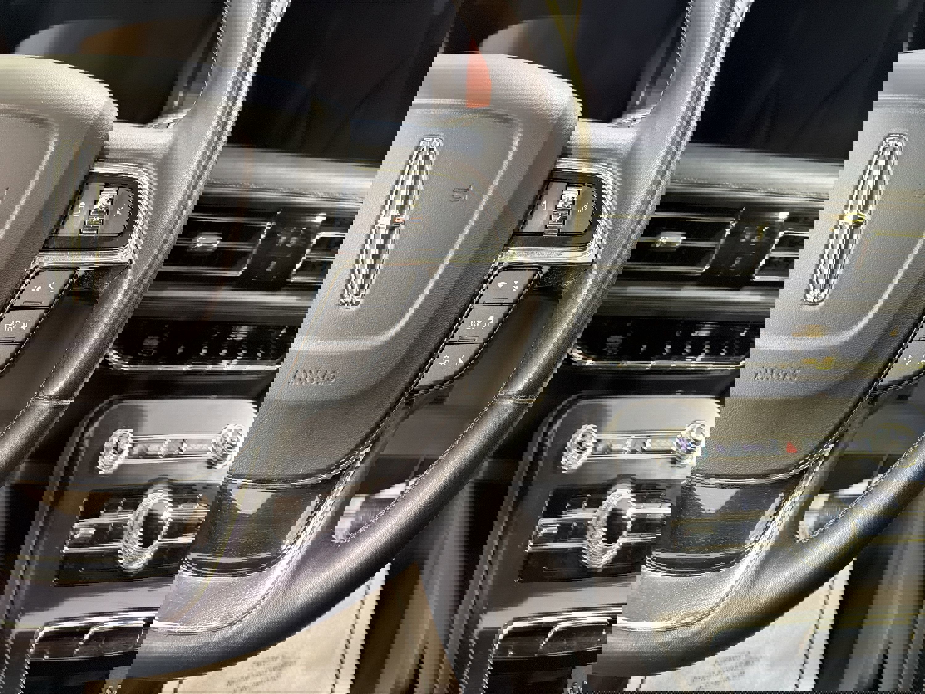 Used 2022 Lincoln Nautilus Reserve image 15