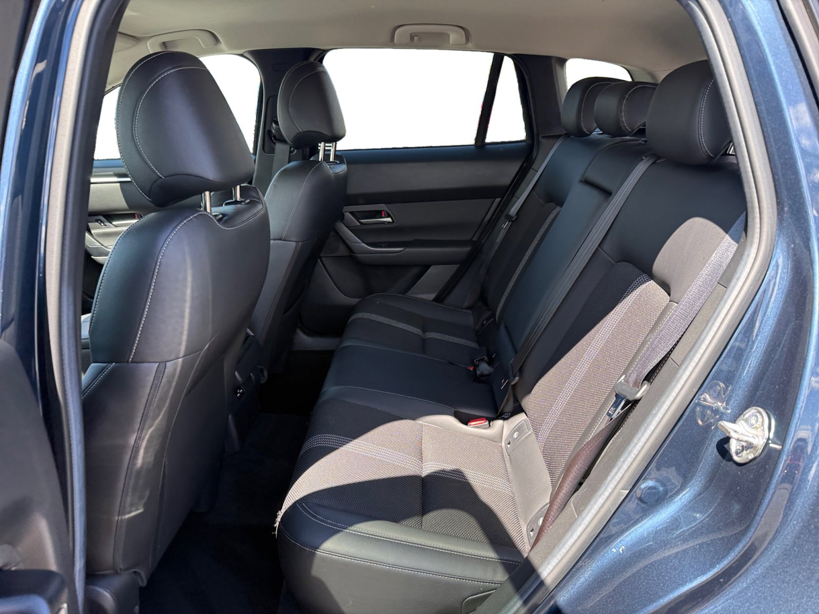 Used 2024 MAZDA CX-50 AWD 2.5 S w/ Preferred Package image 16