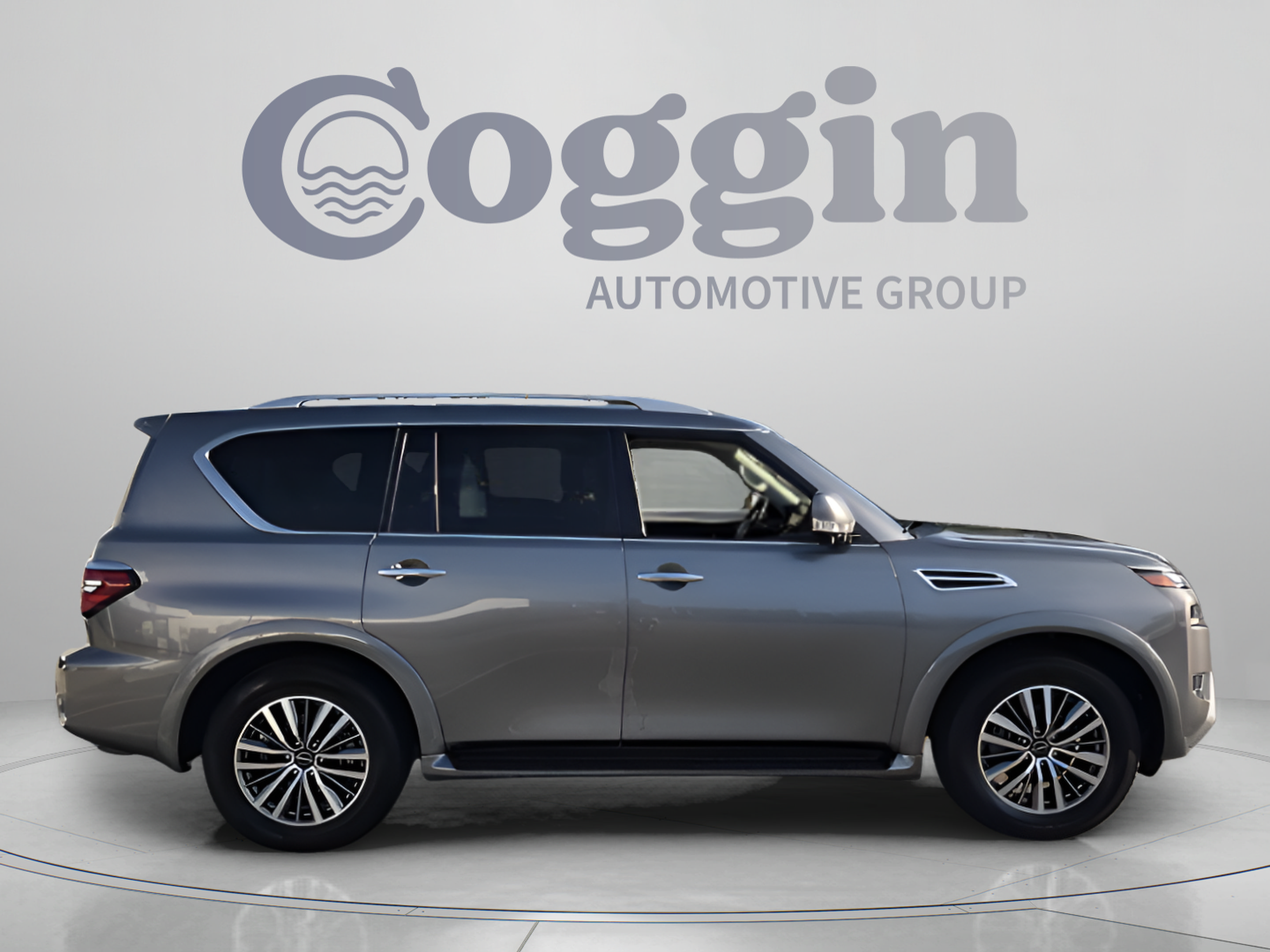 Used 2024 Nissan Armada SL w/ Captain's Chairs Package AWD/4WD image 6