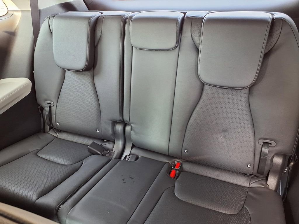 Used 2024 Kia Carnival SX Prestige image 10