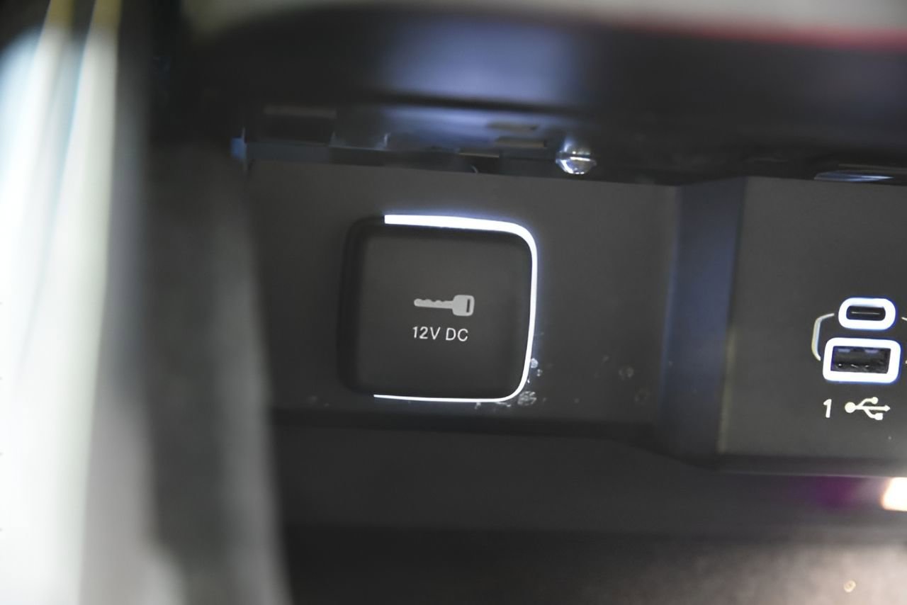 Used 2023 Jeep Wagoneer L Series III RWD image 31