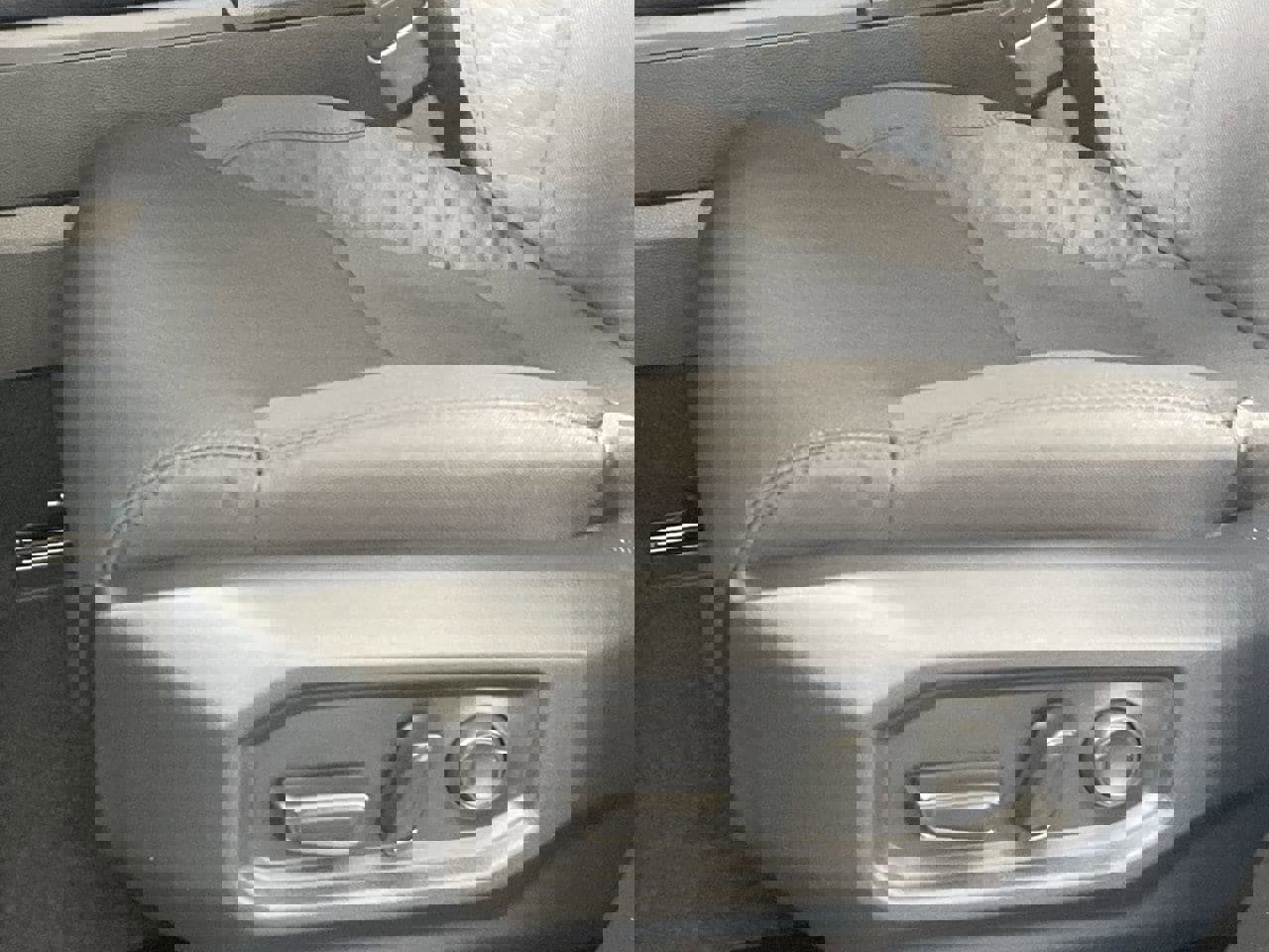 New 2026 Toyota Tundra SR5 image 18