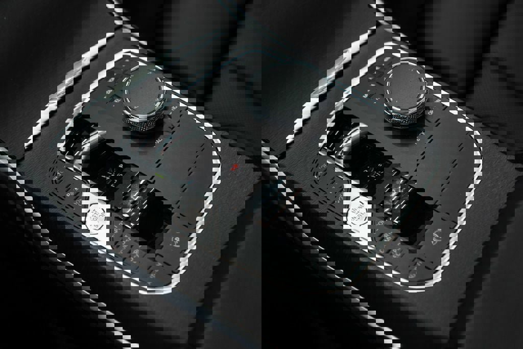 Used 2024 BMW 330i xDrive Sedan w/ Convenience Package image 16