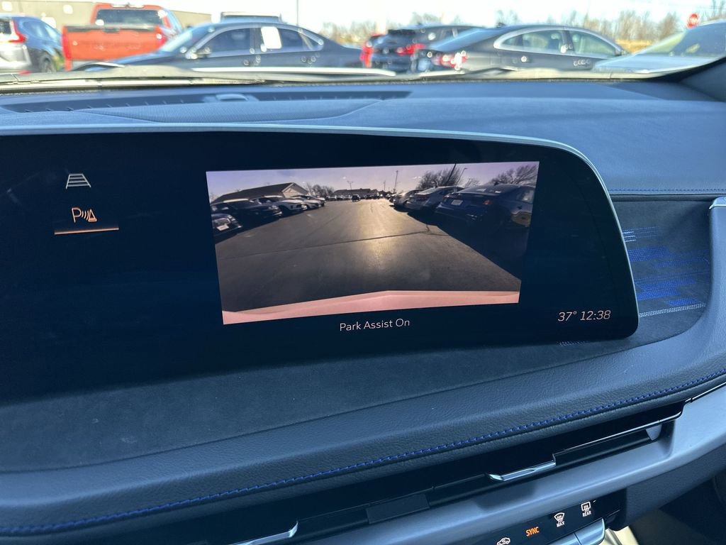 Used 2024 Cadillac XT4 Sport image 17