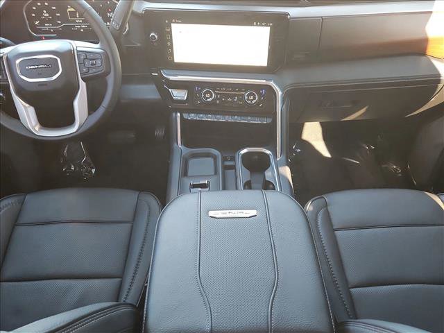 Used 2024 GMC Sierra 3500 Denali w/ Denali Reserve Package image 18