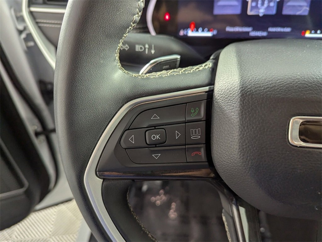 Certified 2023 Jeep Grand Cherokee L Laredo image 22