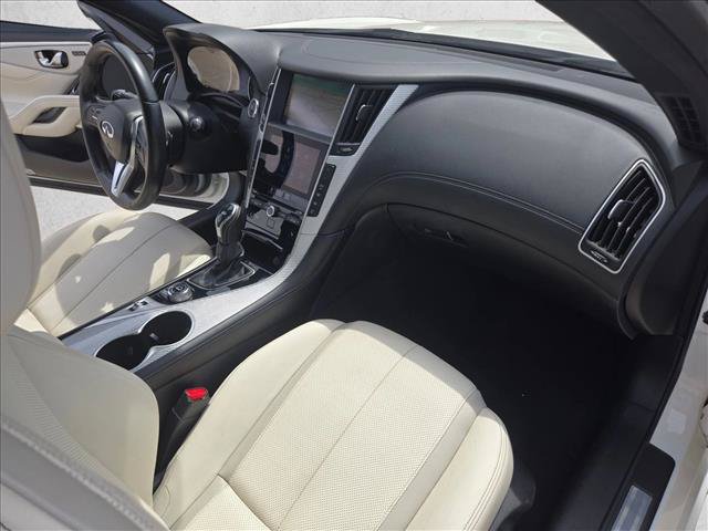 Used 2019 INFINITI Q60 Red Sport 400 w/ Carbon Fiber Package AWD/4WD image 22