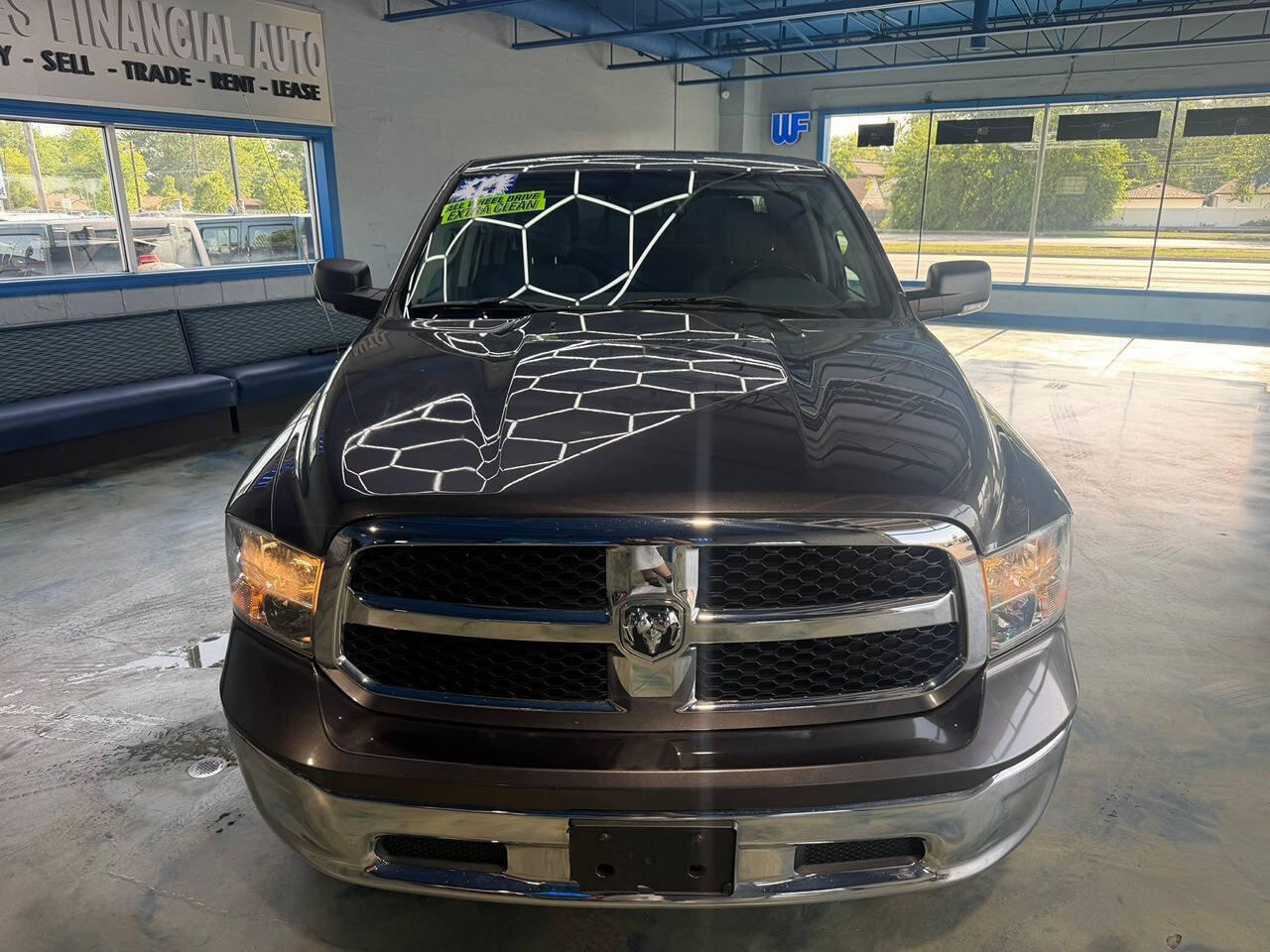 Used 2014 RAM 1500 Classic SLT w/ Luxury Group RWD image 5