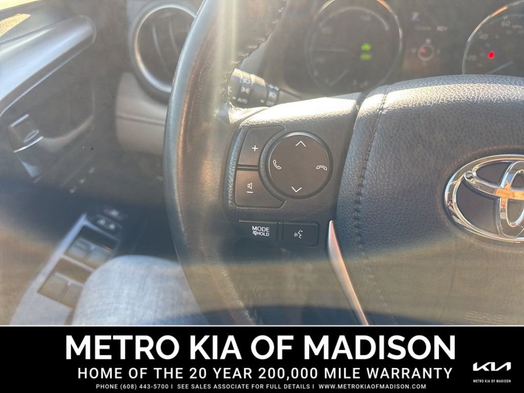 Used 2018 Toyota RAV4 Limited w/ Advanced Technology Package image 17