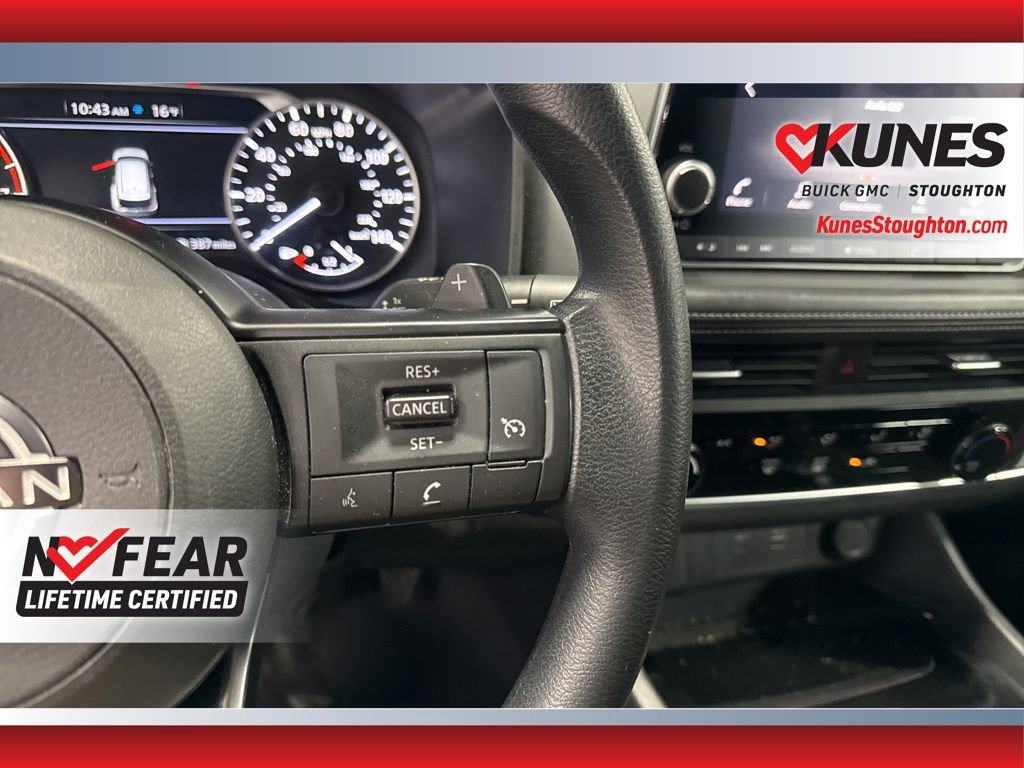 Used 2023 Nissan Rogue S image 27