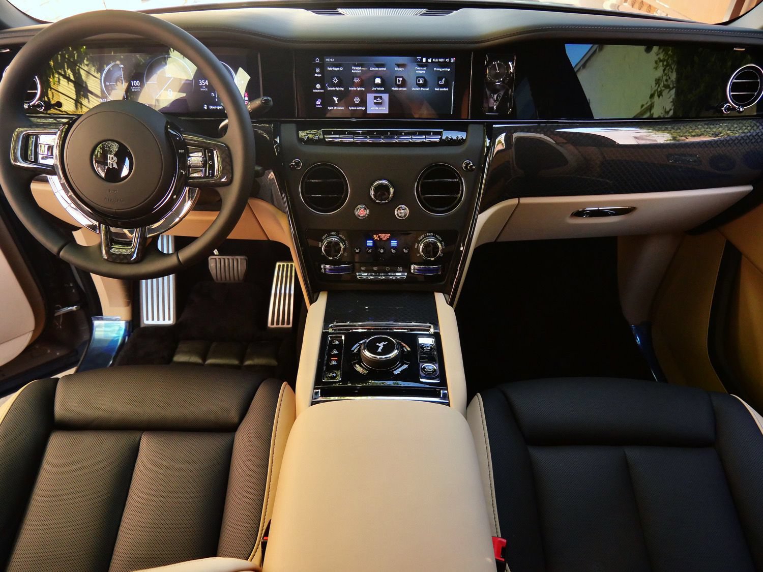 New 2027 Rolls-Royce Cullinan Black Badge AWD/4WD image 4