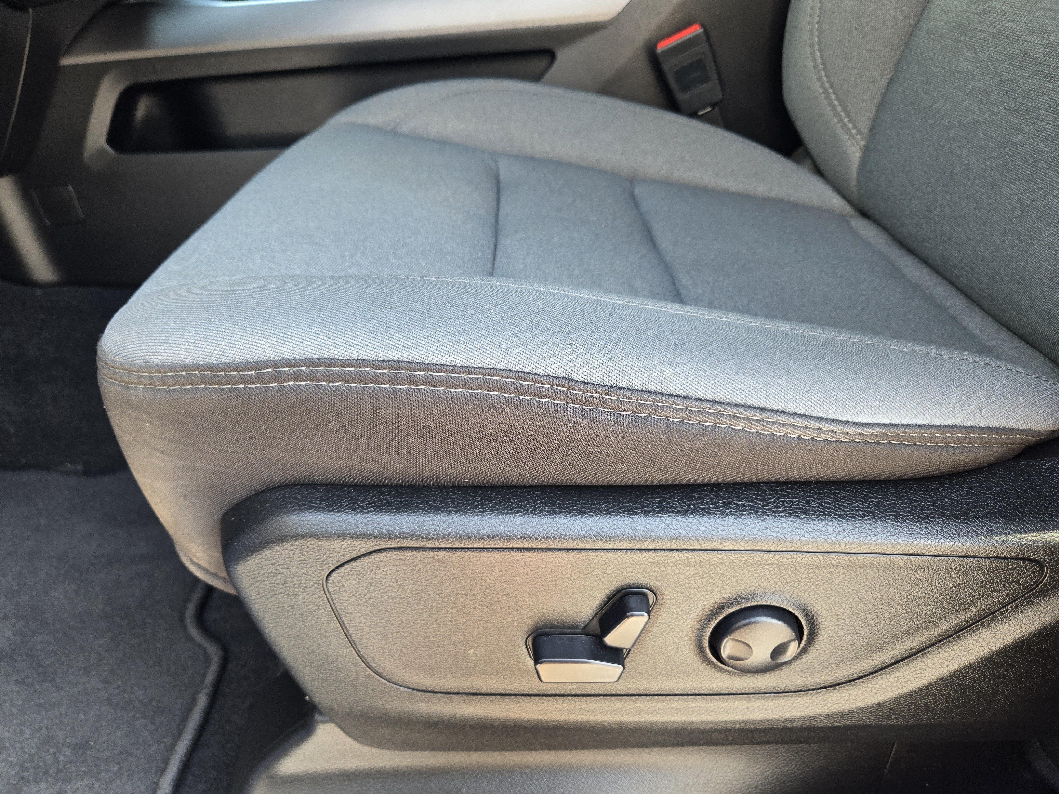 Used 2025 RAM 1500 Big Horn AWD/4WD image 24