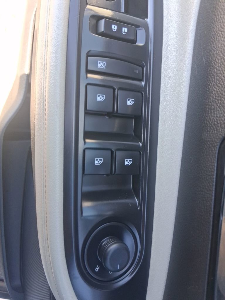 Used 2018 Buick Encore Essence image 19