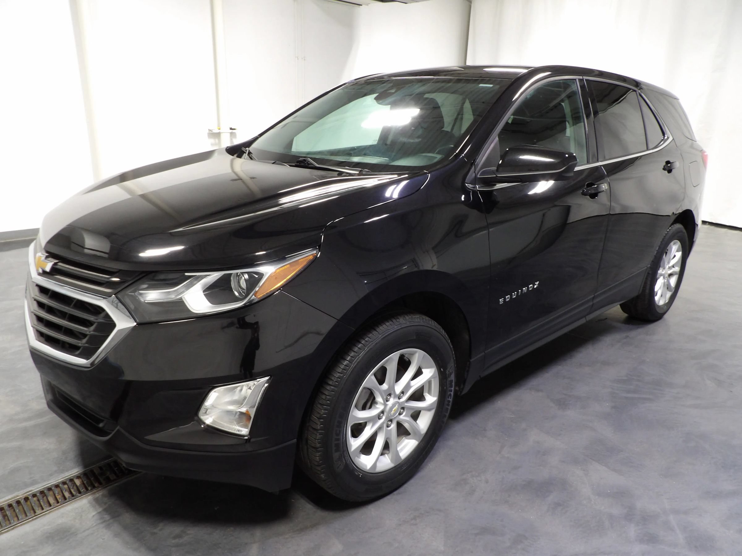 Used 2020 Chevrolet Equinox LT FWD image 3
