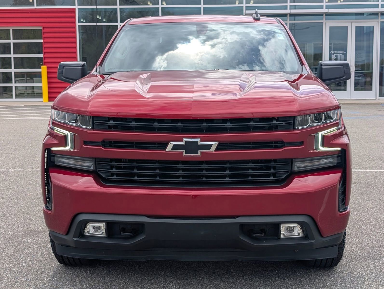 Used 2022 Chevrolet Silverado 1500 RST AWD/4WD image 2