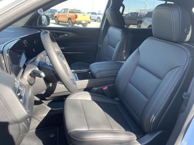 New 2026 Chevrolet Traverse LT w/ Driver Confidence Package AWD/4WD image 11