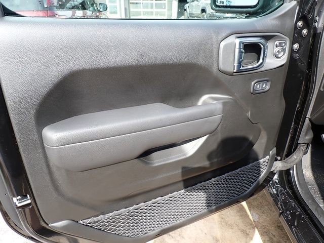 New 2025 Jeep Gladiator Sport image 17