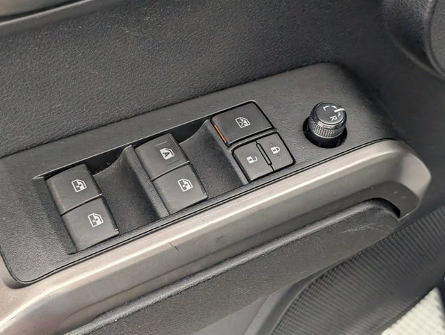 Used 2021 Toyota Tacoma SR5 RWD image 12