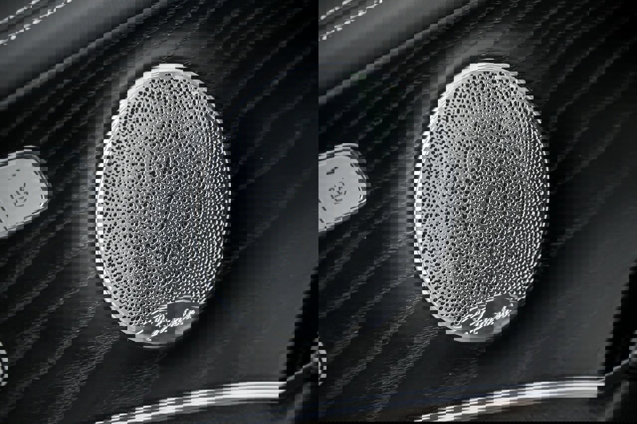 Used 2018 Mercedes-Benz E 63 AMG S image 20