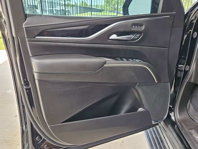 Certified 2024 Cadillac Escalade V w/ LPO, ONYX Package AWD/4WD image 23