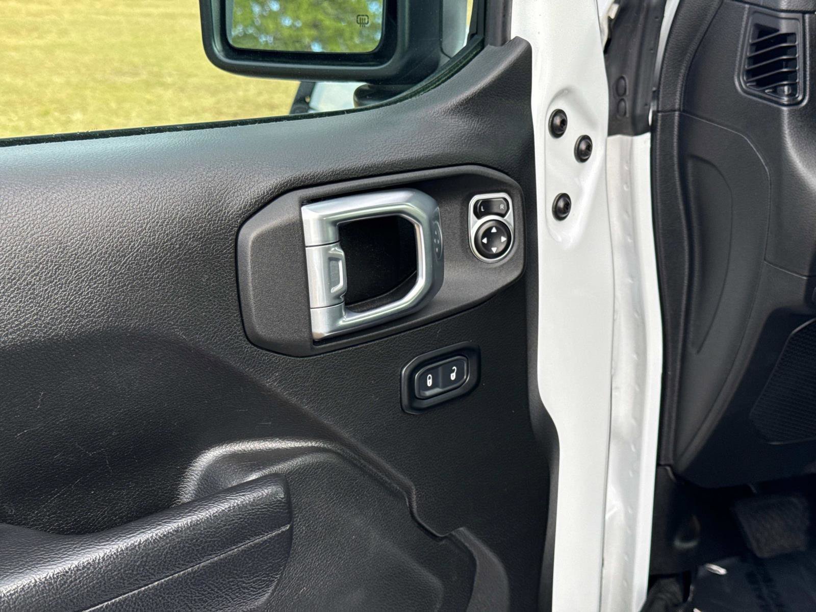 Used 2024 Jeep Wrangler Sport S image 18