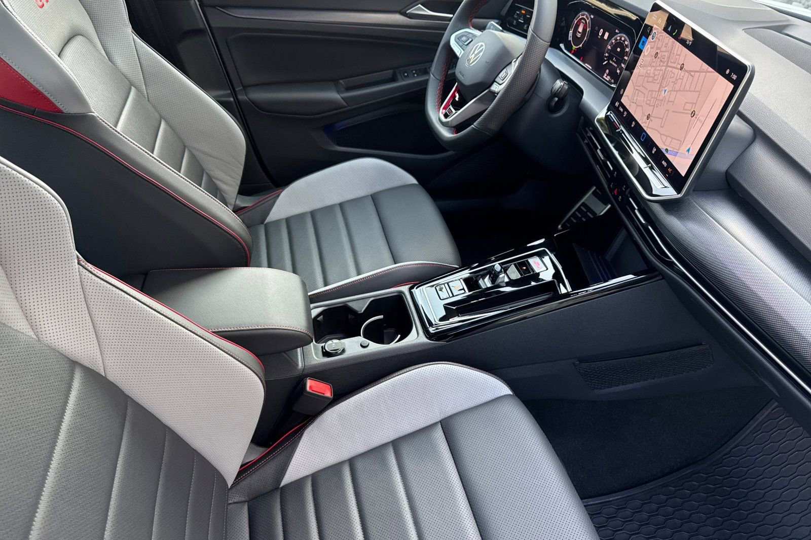 New 2025 Volkswagen GTI SE image 14