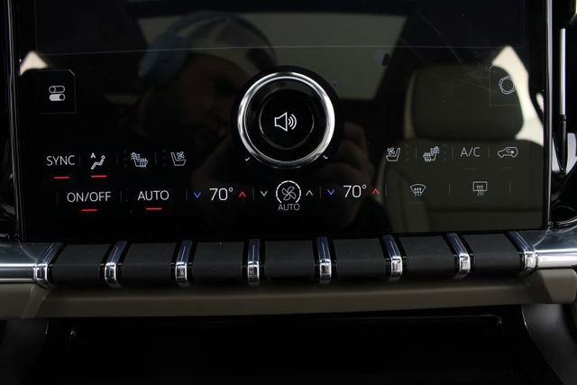 New 2026 GMC Yukon XL Denali w/ Denali Reserve Package image 8