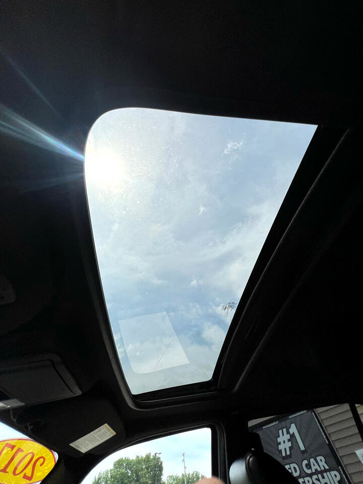 Used 2017 Ford Expedition Max Limited image 24