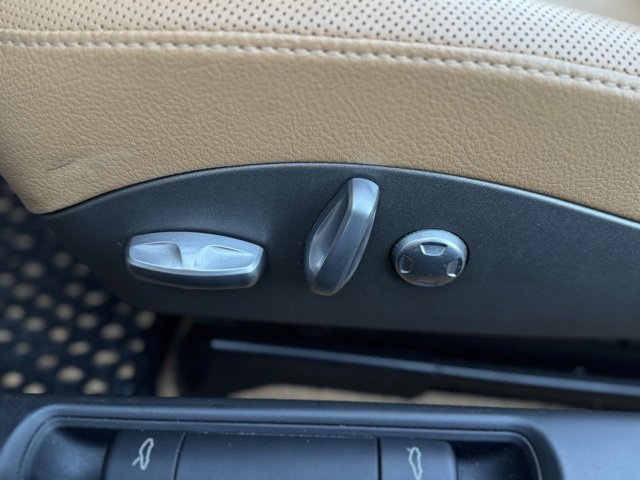 Used 2012 Porsche 911 Carrera 4S image 15