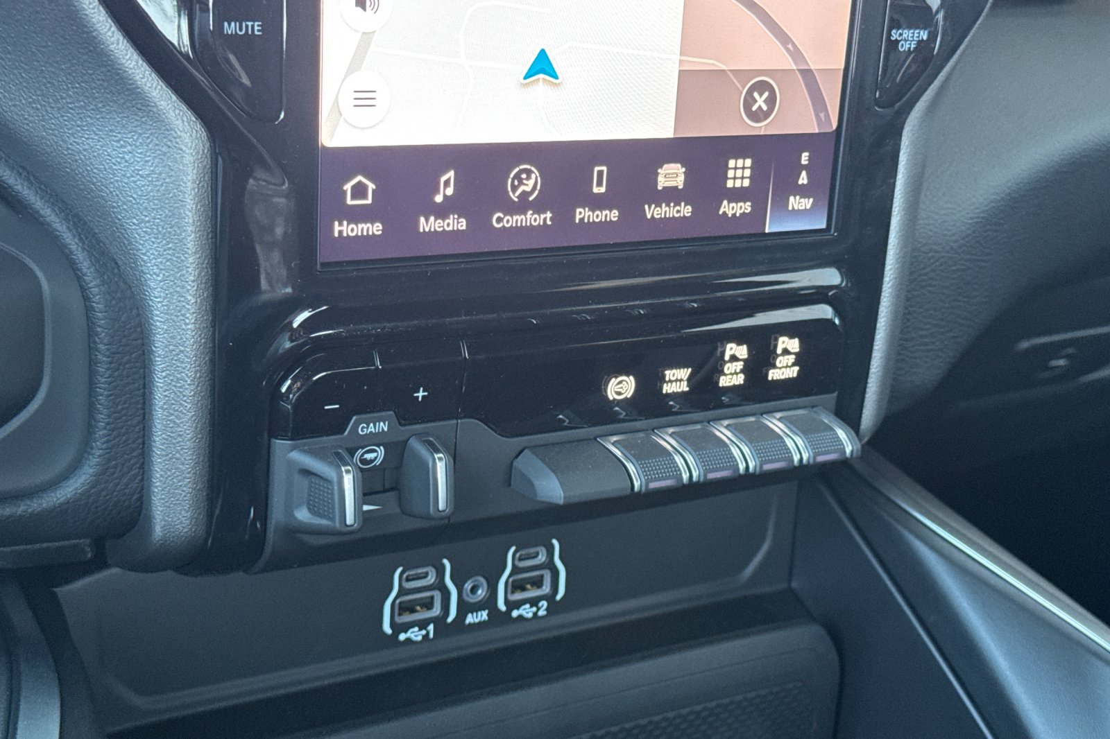 New 2026 RAM 3500 Big Horn AWD/4WD image 19