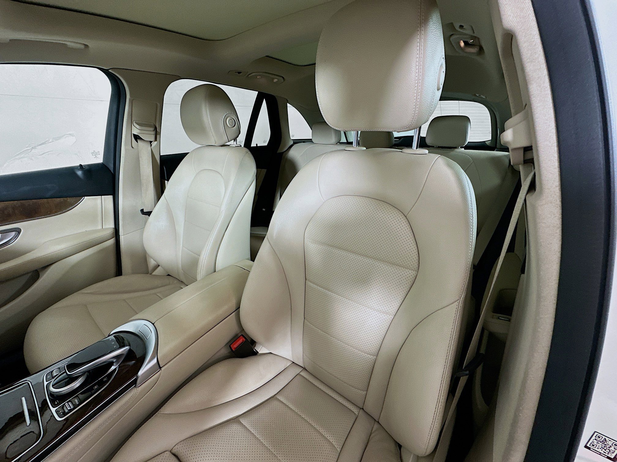 Certified 2016 Mercedes-Benz GLC 300 4MATIC image 22