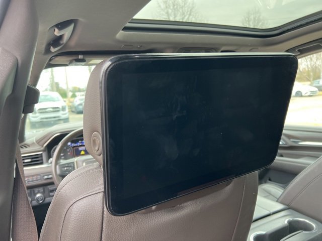 Used 2021 GMC Yukon XL Denali w/ Denali Premium Package image 7