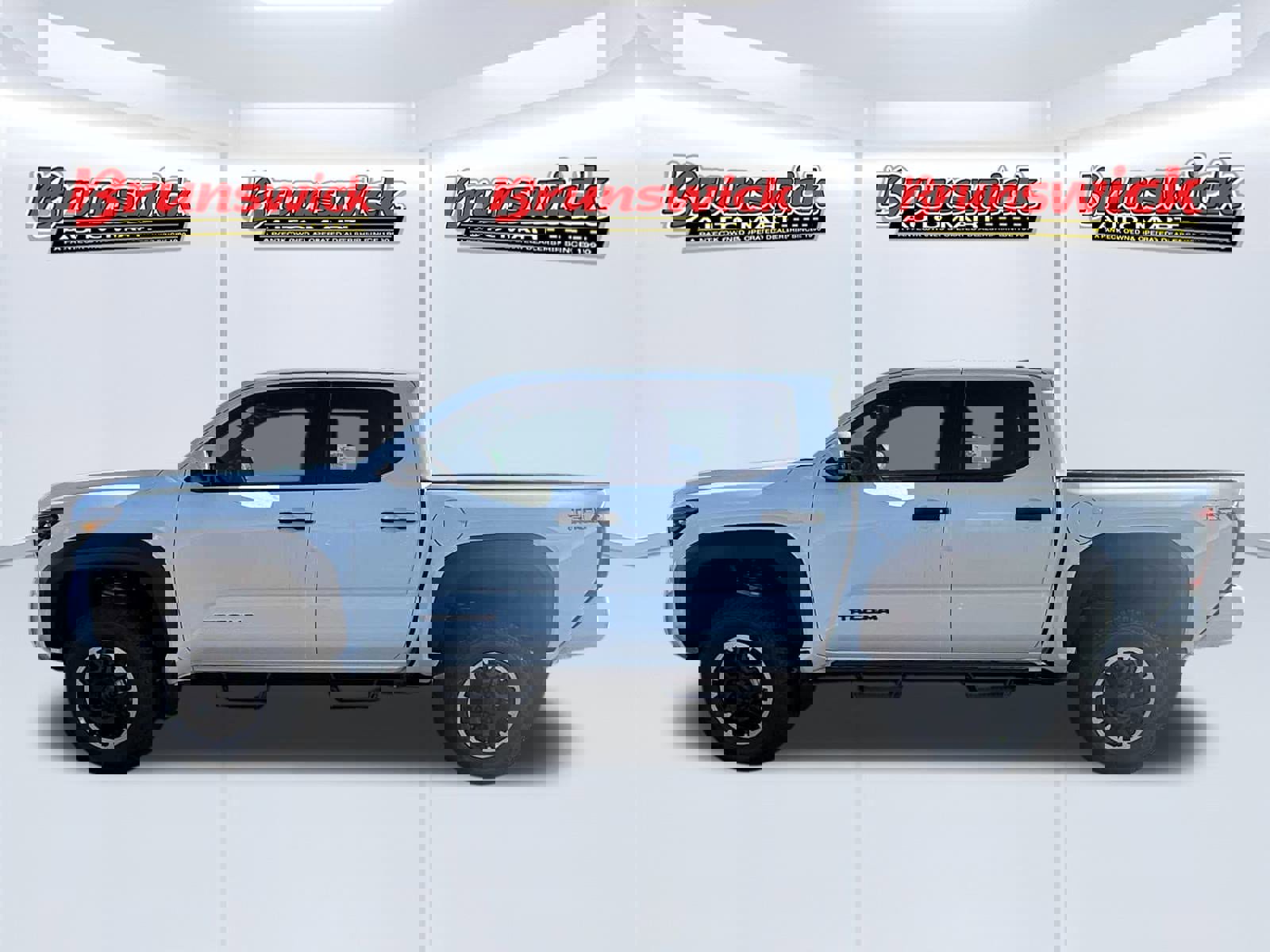 New 2025 Toyota Tacoma TRD Off-Road image 3