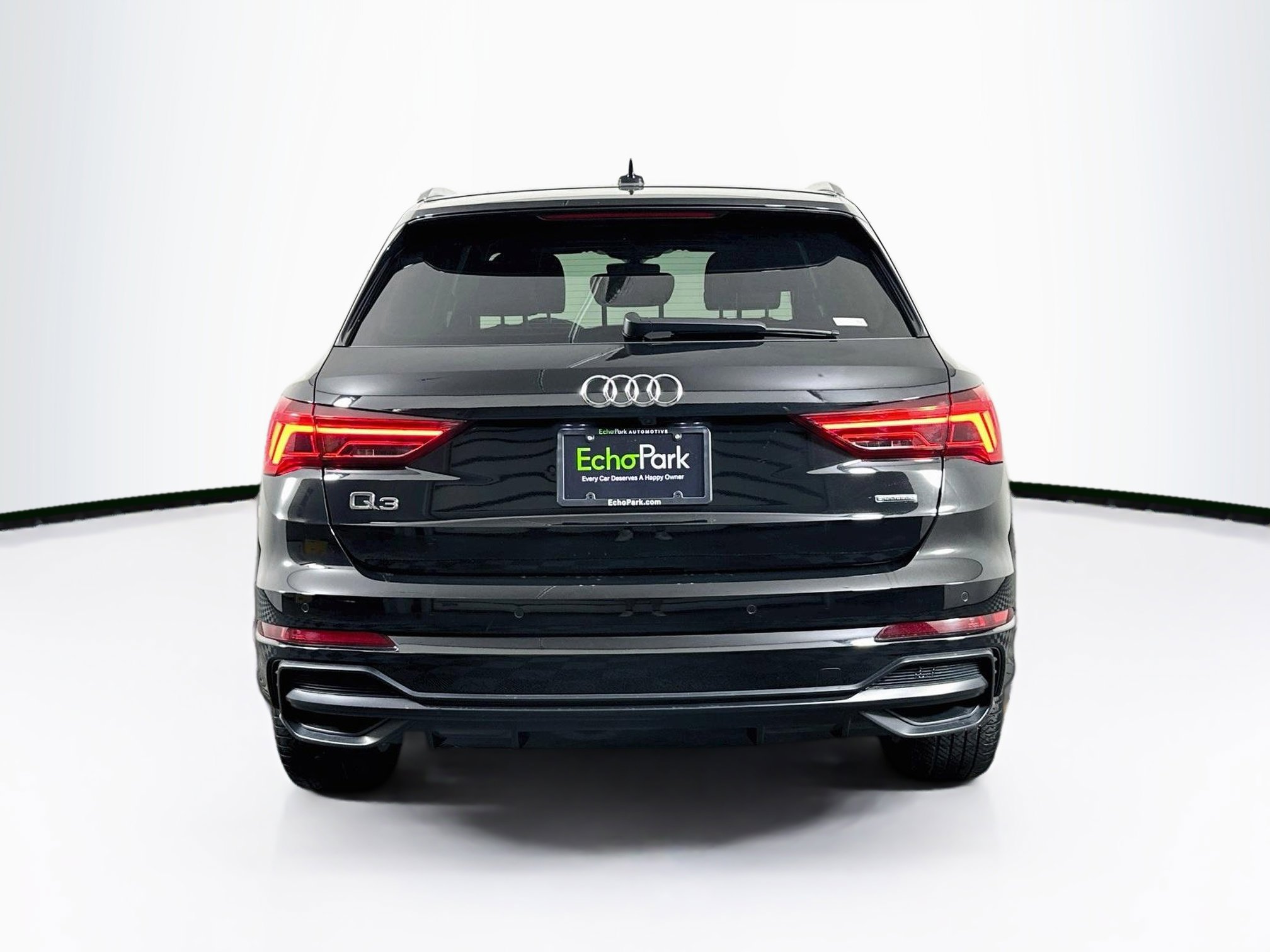 Used 2019 Audi Q3 2.0T Premium w/ Convenience Package AWD/4WD image 7