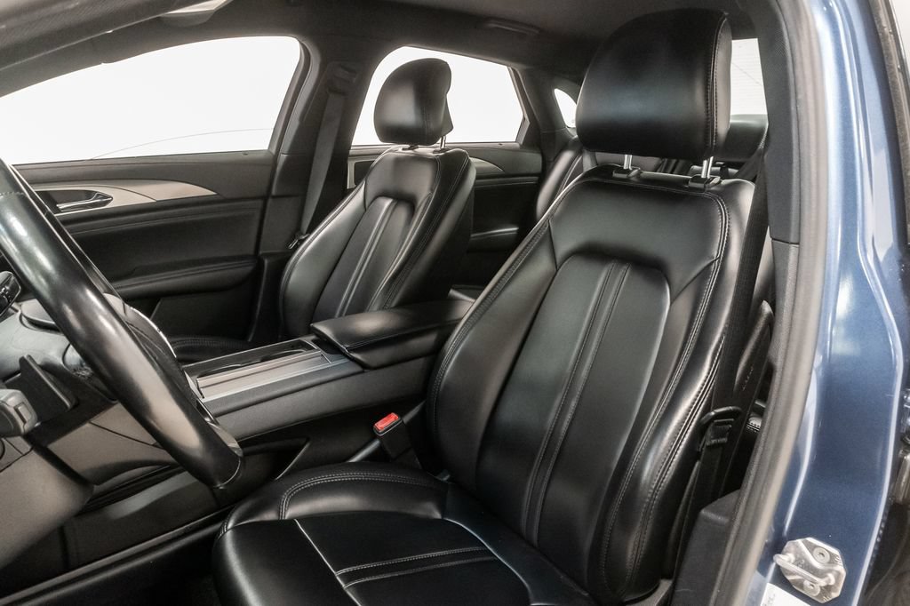 Used 2019 Lincoln MKZ Premiere FWD image 9