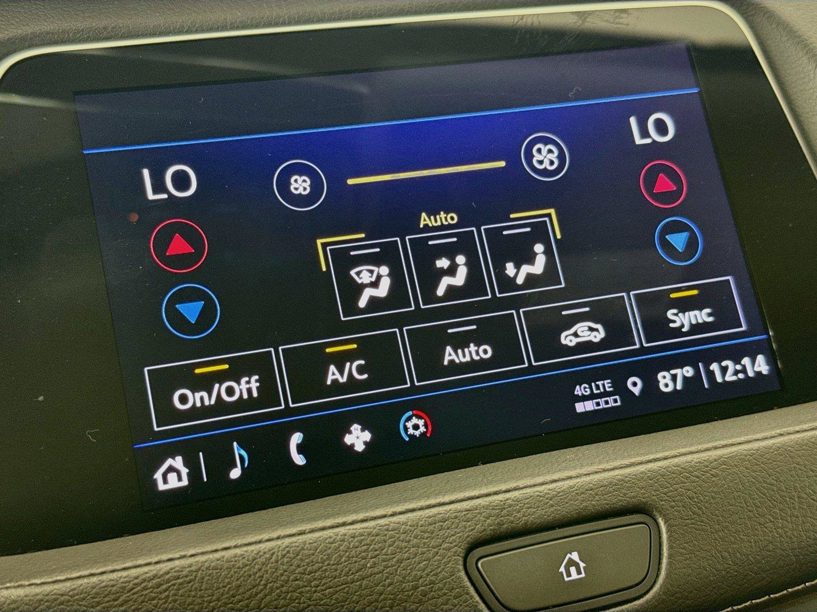 Used 2023 Cadillac XT4 Premium Luxury FWD image 22