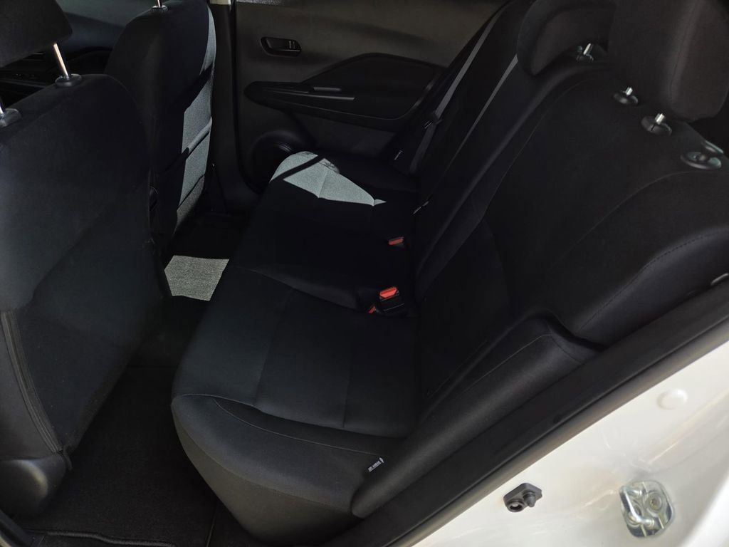 Used 2024 Nissan Kicks S image 11