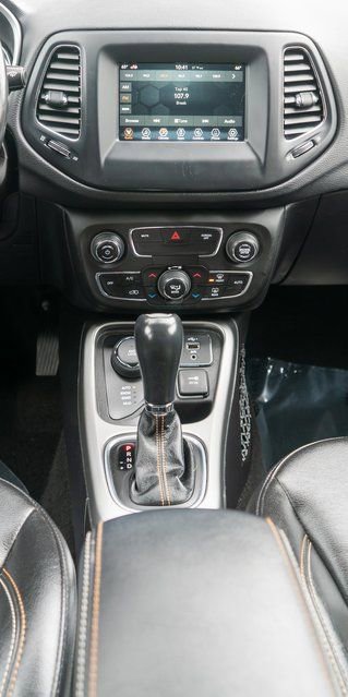 Used 2020 Jeep Compass Latitude w/ Cold Weather Group image 16