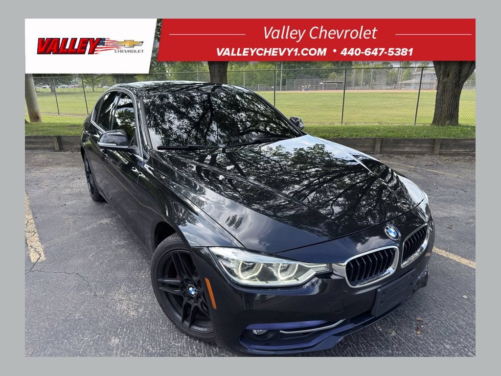 Used 2018 BMW 330i xDrive Sedan AWD/4WD image 1