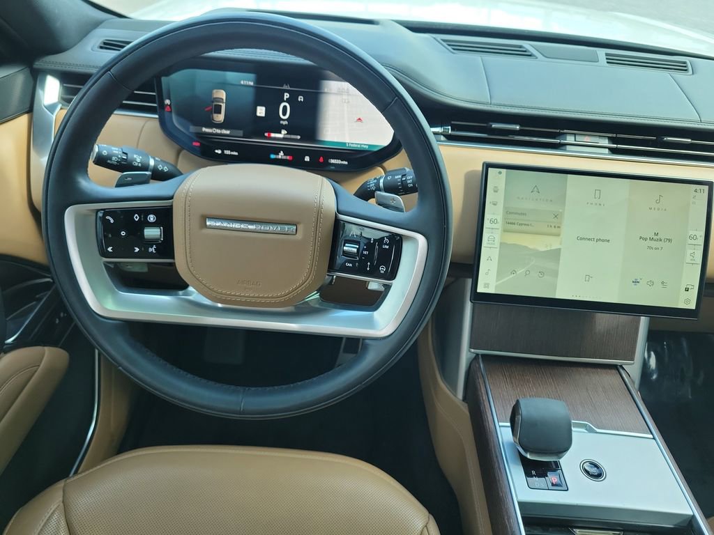 Certified 2024 Land Rover Range Rover SE image 19