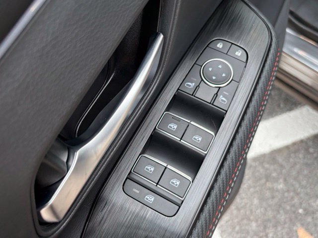 New 2026 Nissan Kicks SR FWD image 12