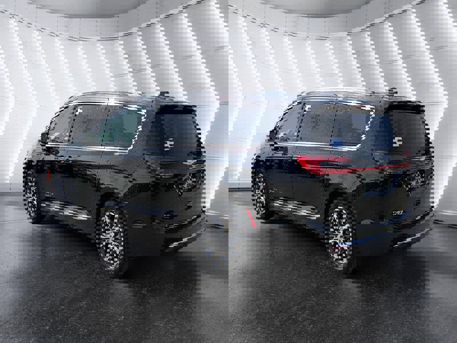 New 2026 Chrysler Pacifica Pinnacle image 4