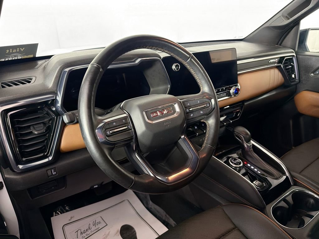 Used 2024 GMC Canyon AT4 w/ AT4 Premium Package image 9