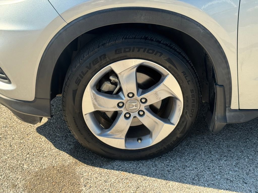 Used 2020 Honda HR-V LX image 32