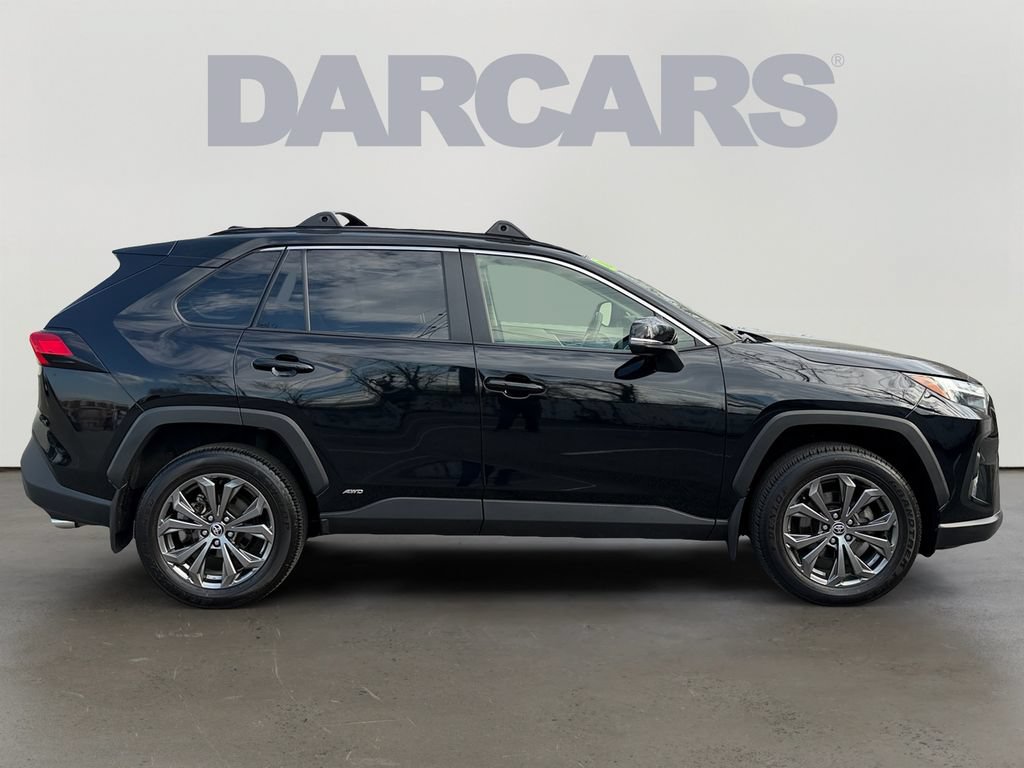 Used 2023 Toyota RAV4 XLE Premium AWD/4WD image 8