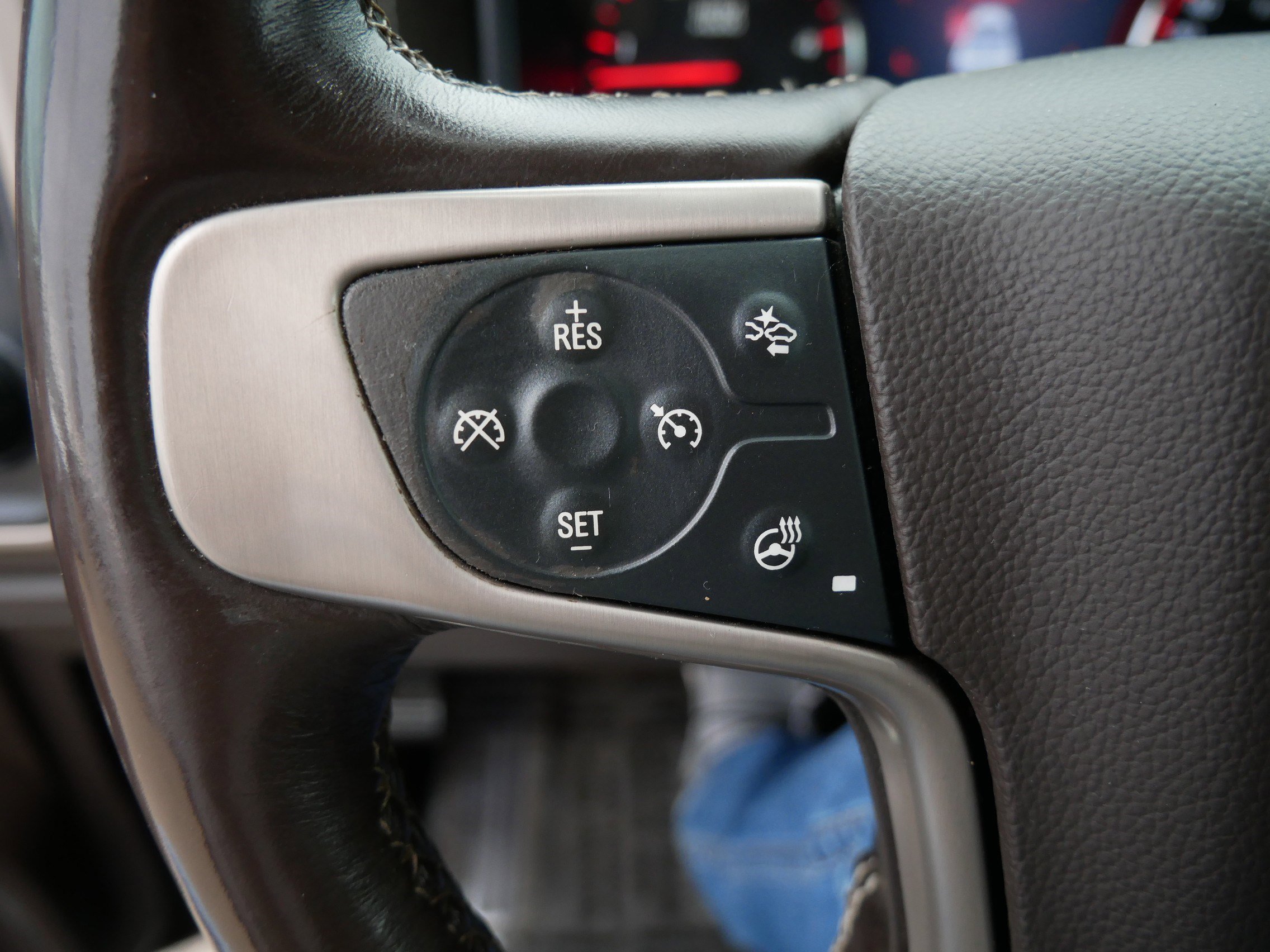 Used 2015 GMC Sierra 3500 Denali w/ Duramax Plus Package image 29