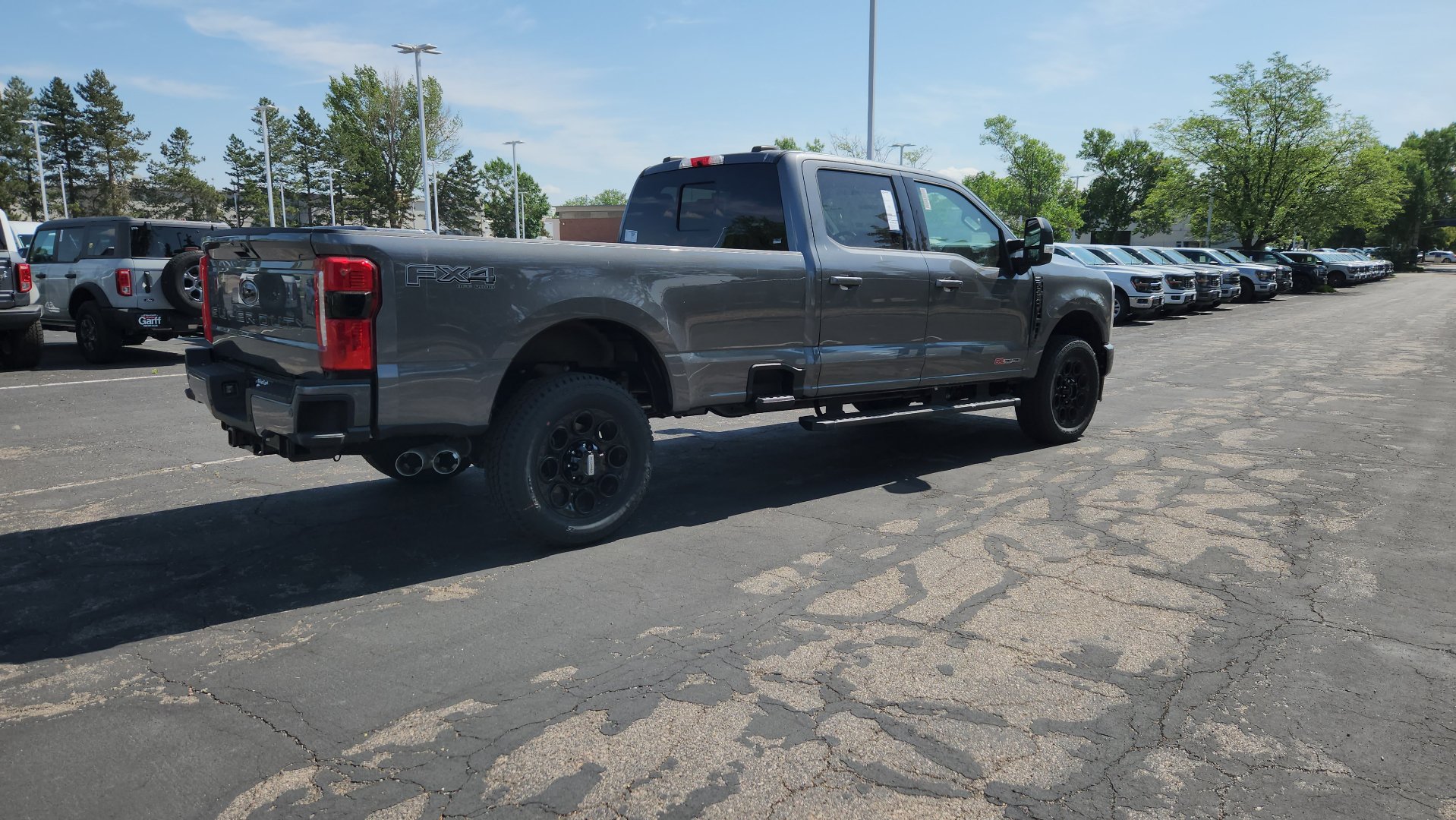 New 2026 Ford F350 Lariat w/ Black Appearance Package AWD/4WD image 15