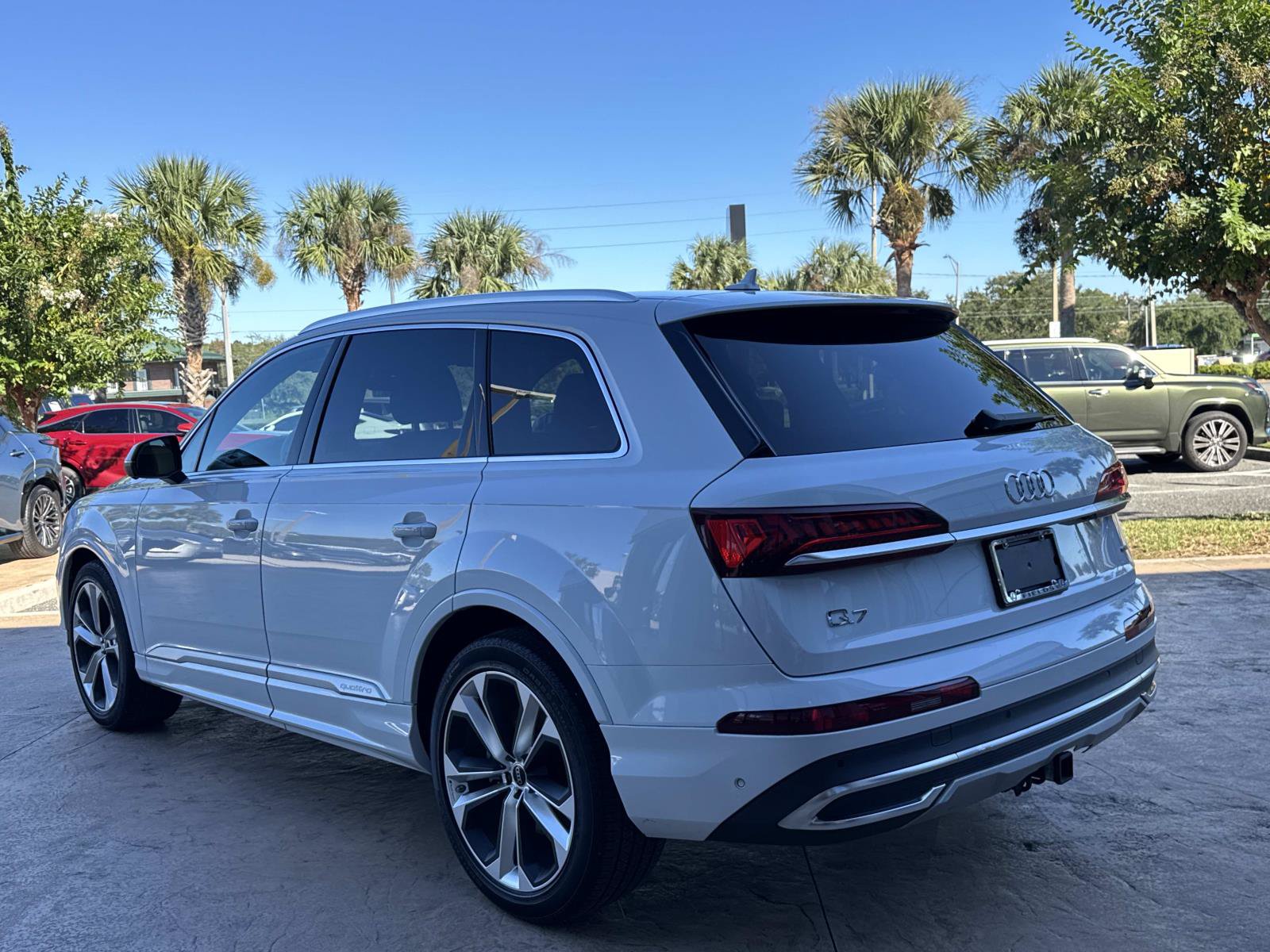 Used 2024 Audi Q7 3.0T Prestige AWD/4WD image 6